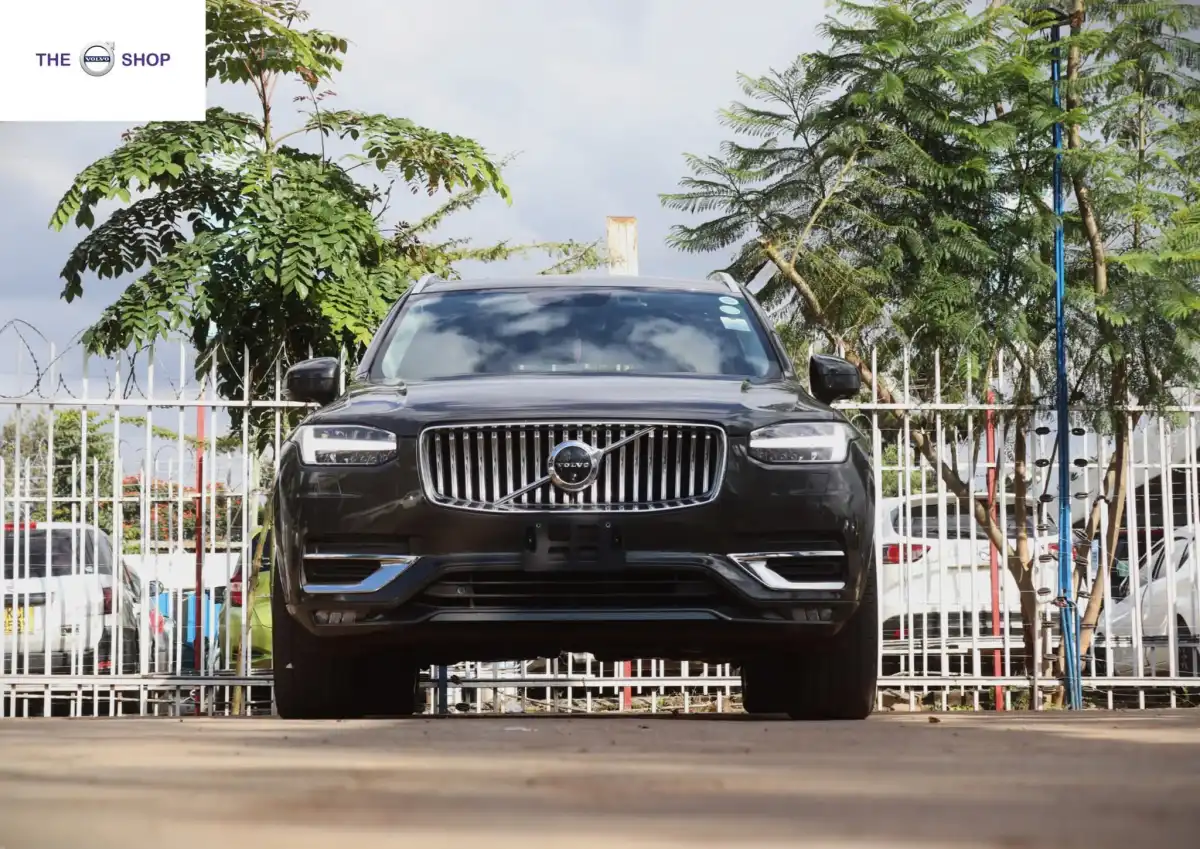 VOLVO-XC90-