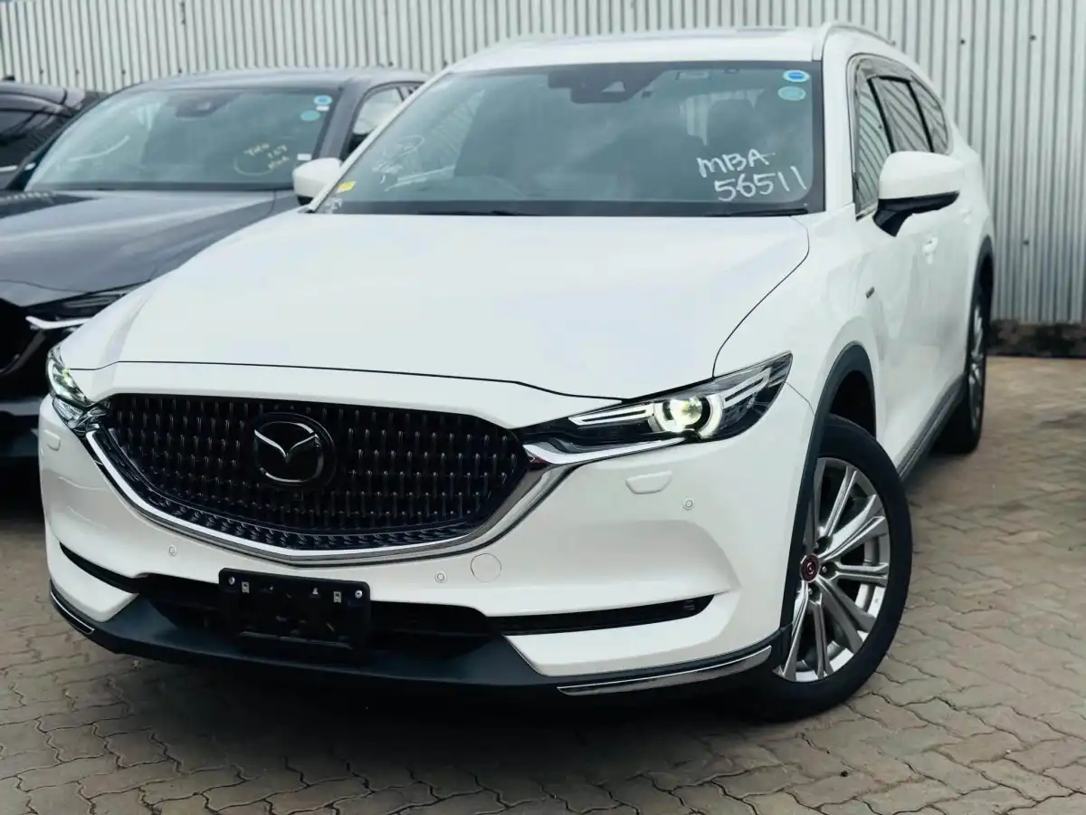 Mazda-CX-8-