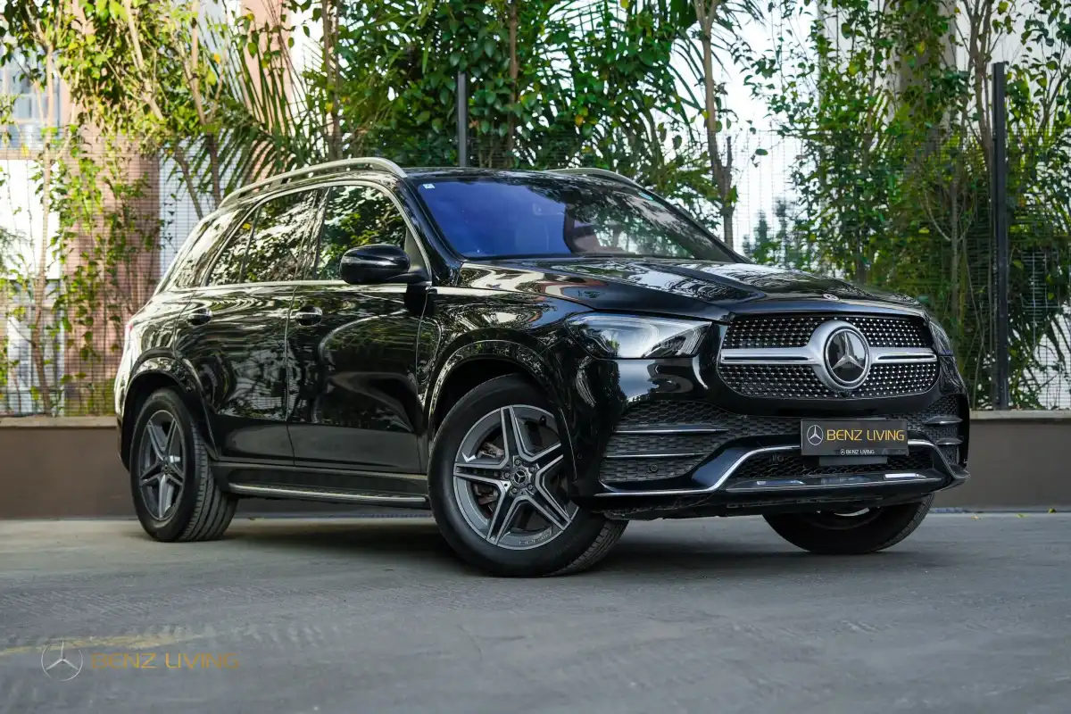 Mercedes_Benz-GLE_400d-