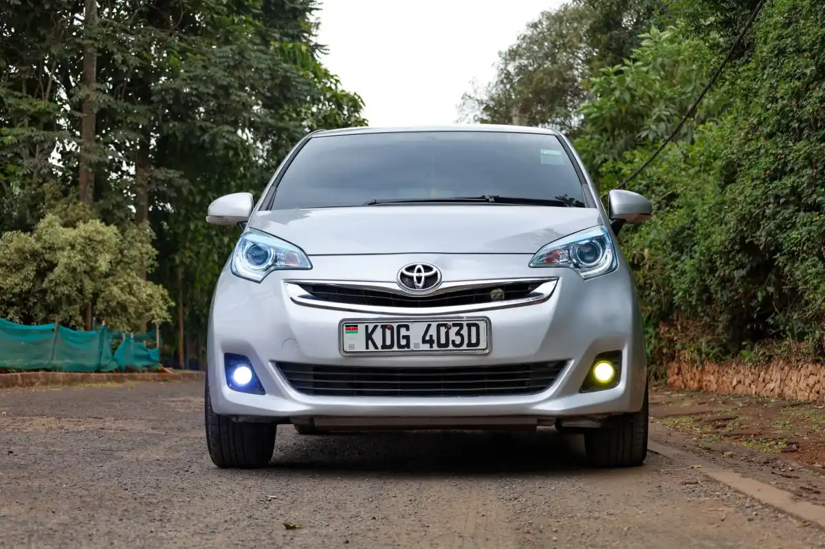 Toyota-Ractis-