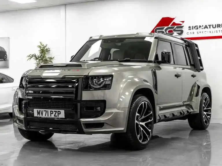 LAND_ROVER-Defender_110-