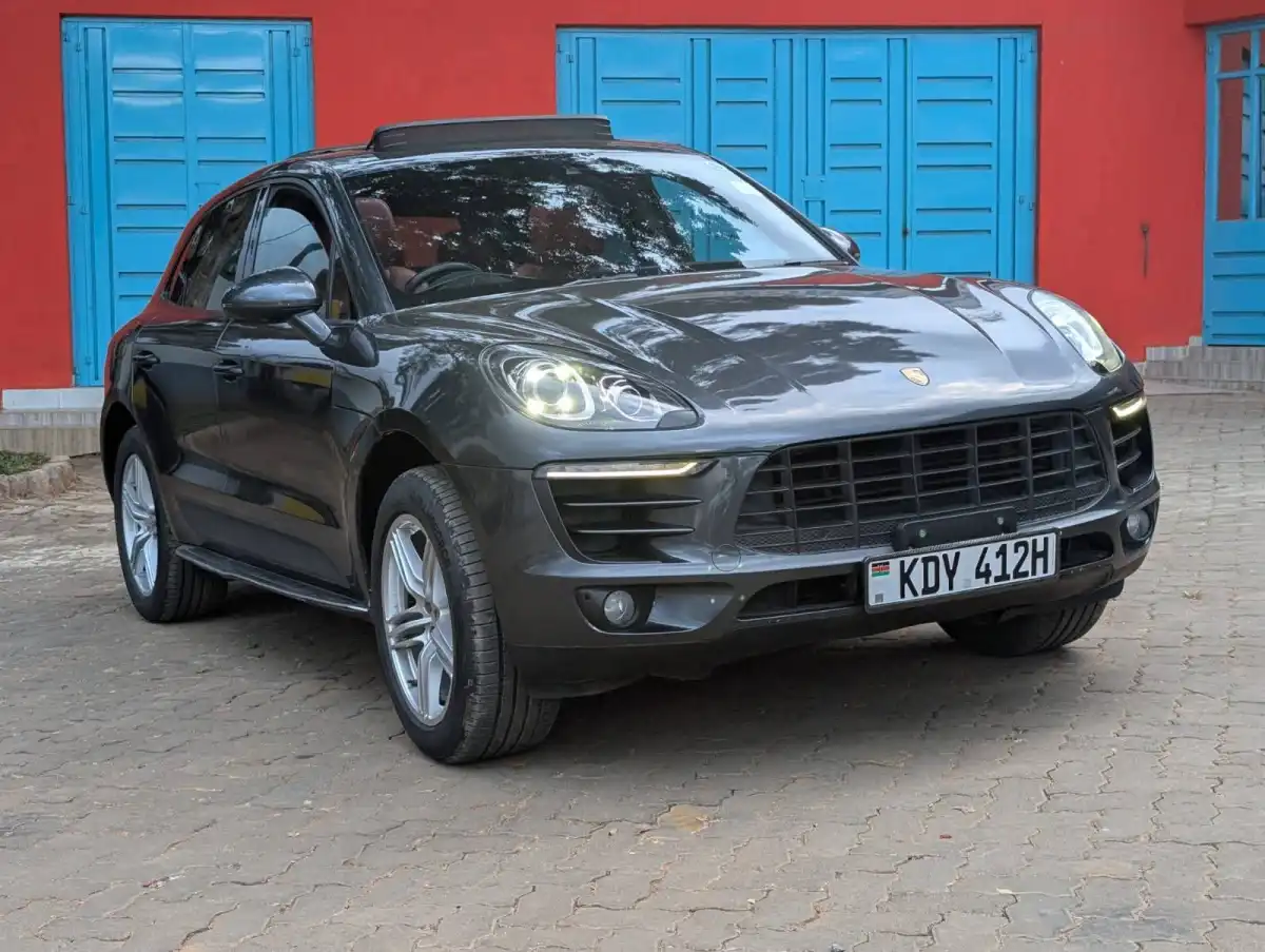 PORSCHE-Macan_S-