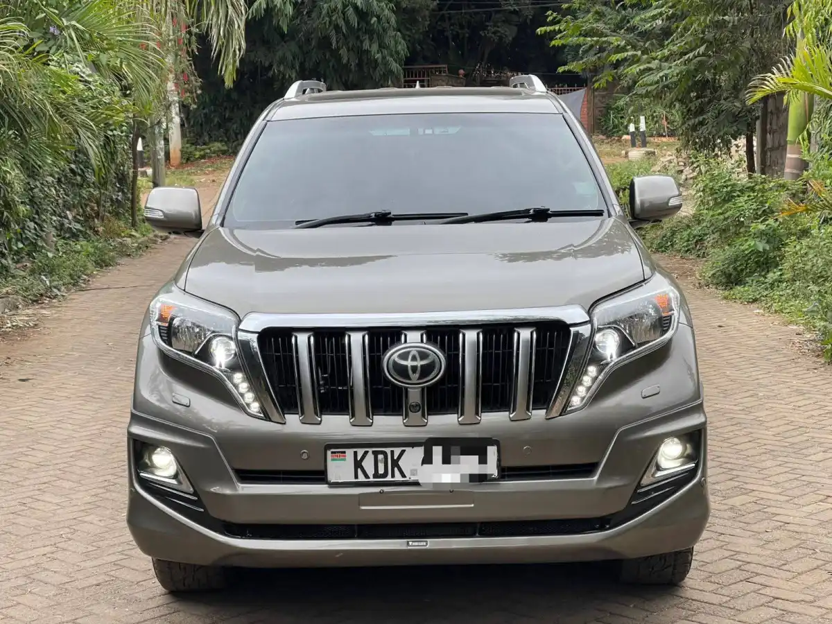Toyota-Land_cruiser_Prado_TZG-