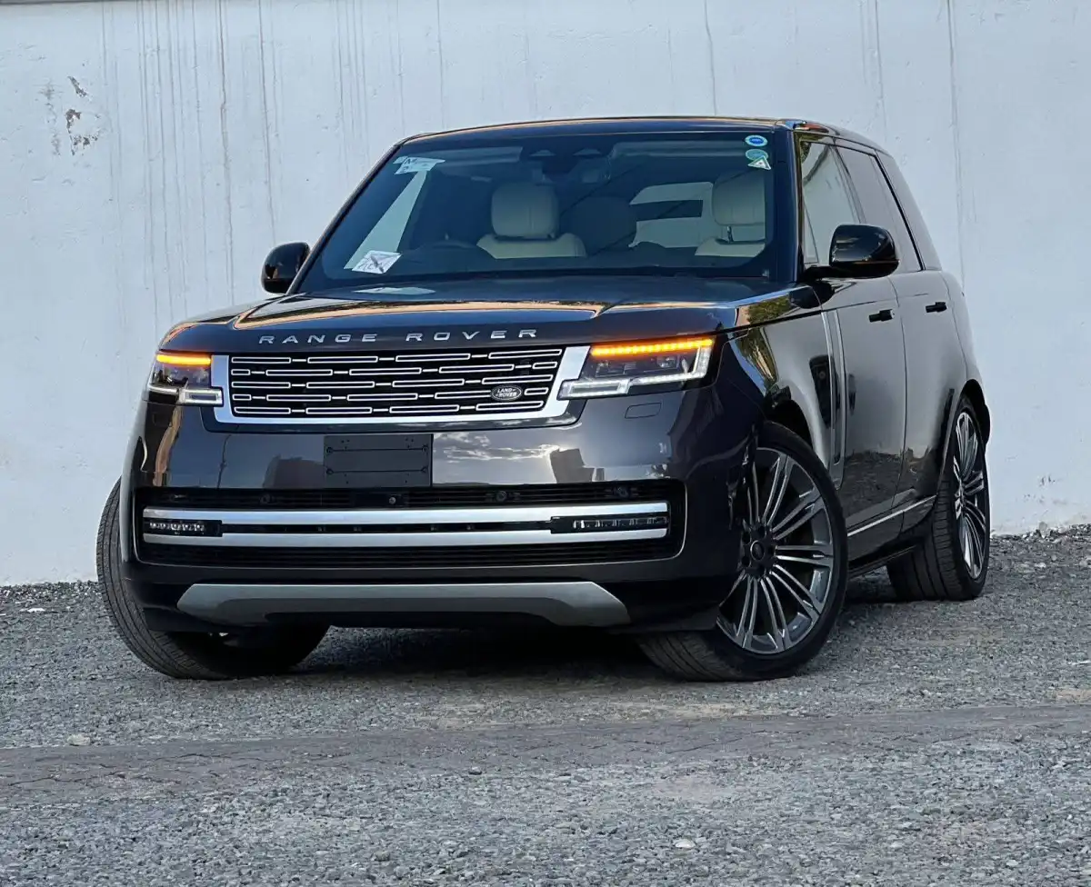 RANGE_ROVER-Vogue_Autobiography-