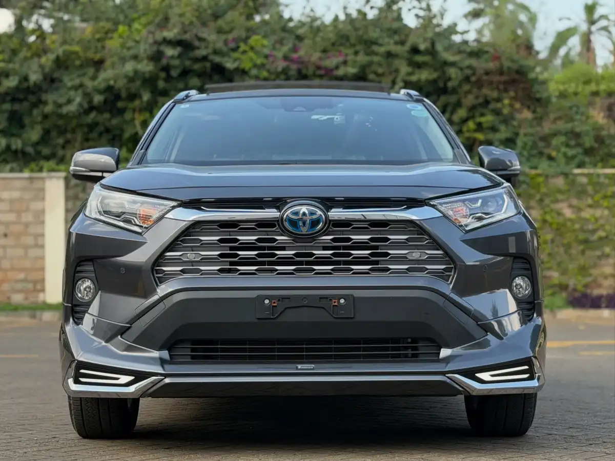 Toyota-RAV4-
