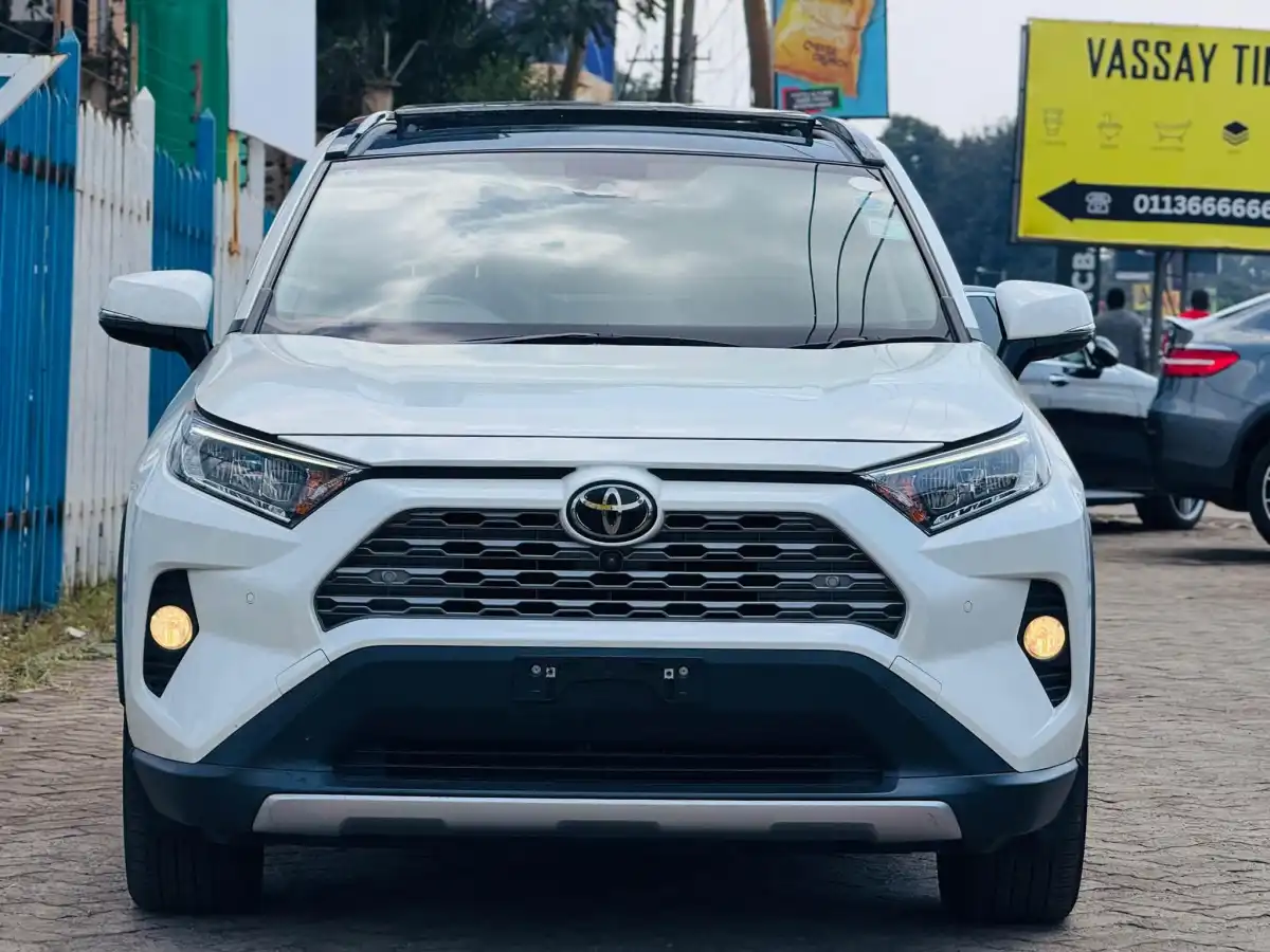 Toyota-RAV4-