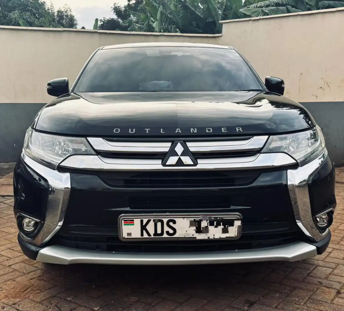 Mitsubishi-Outlander-