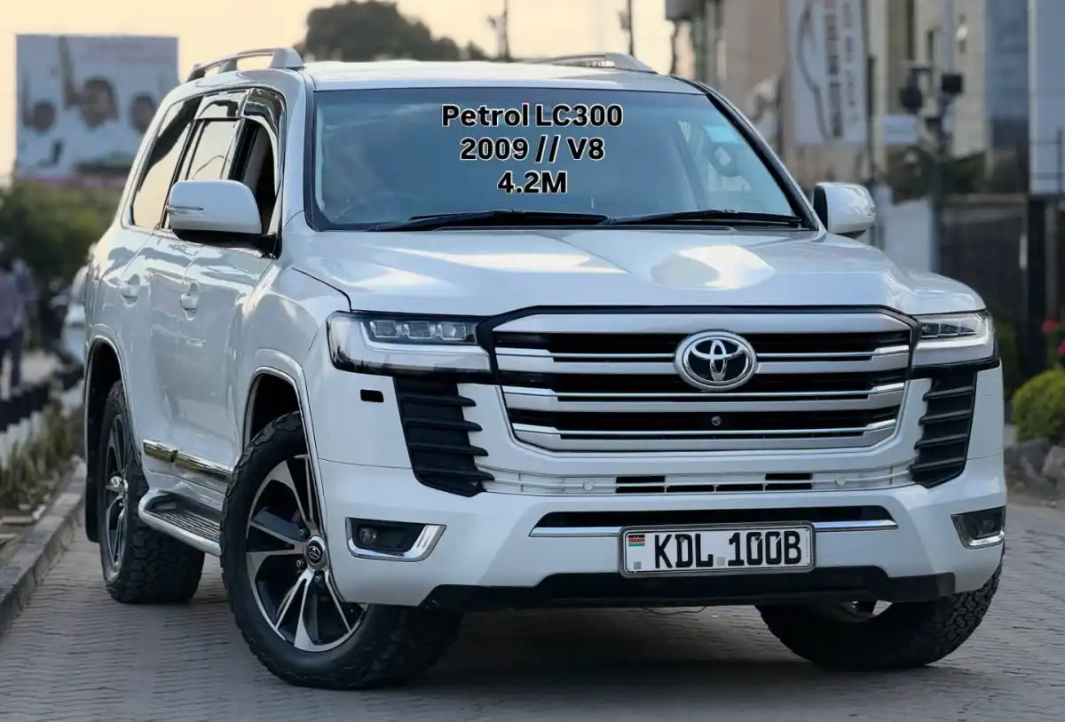 Toyota-Land_Cruiser_GR-