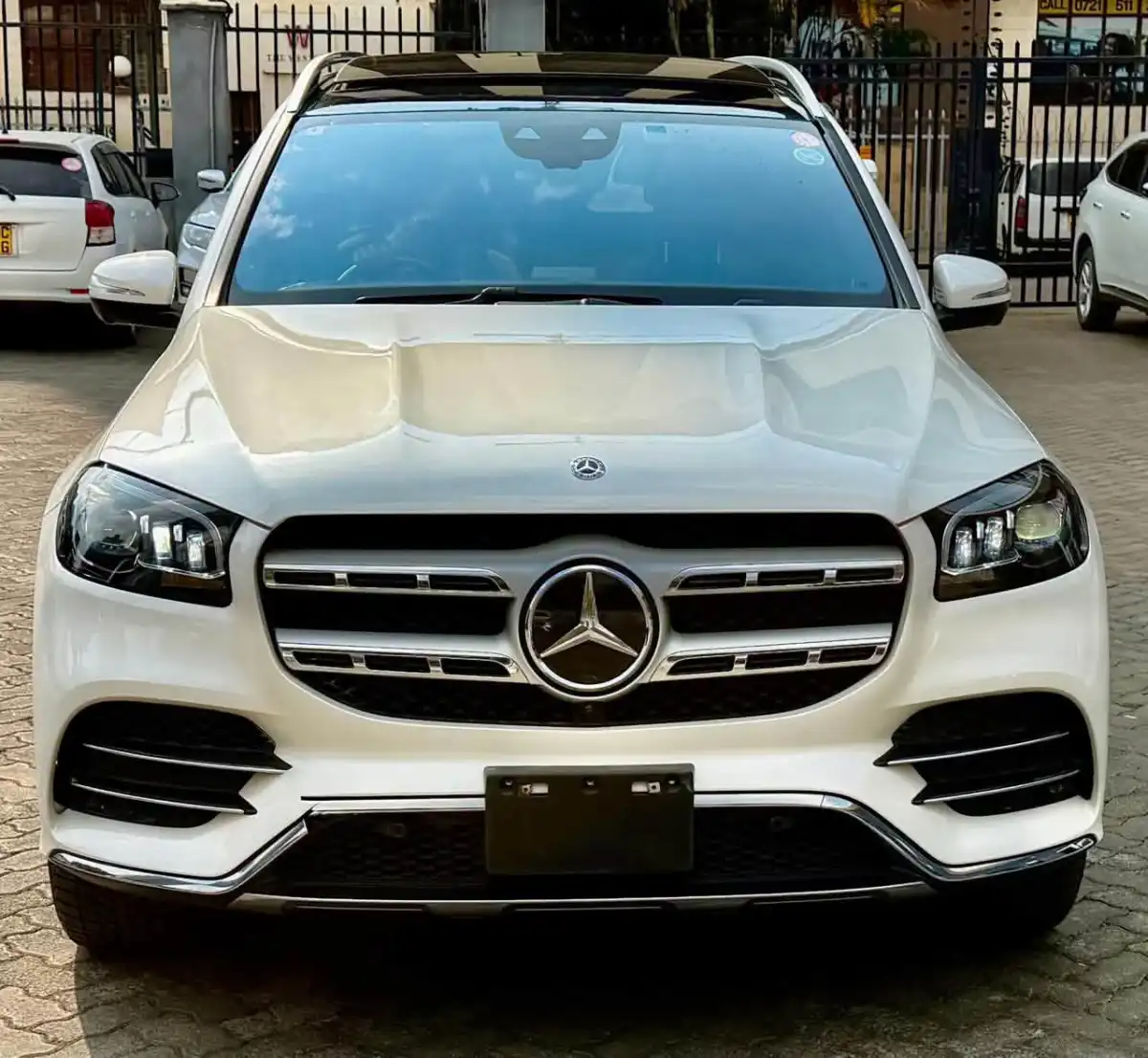 Mercedes_Benz-GLS_400d-