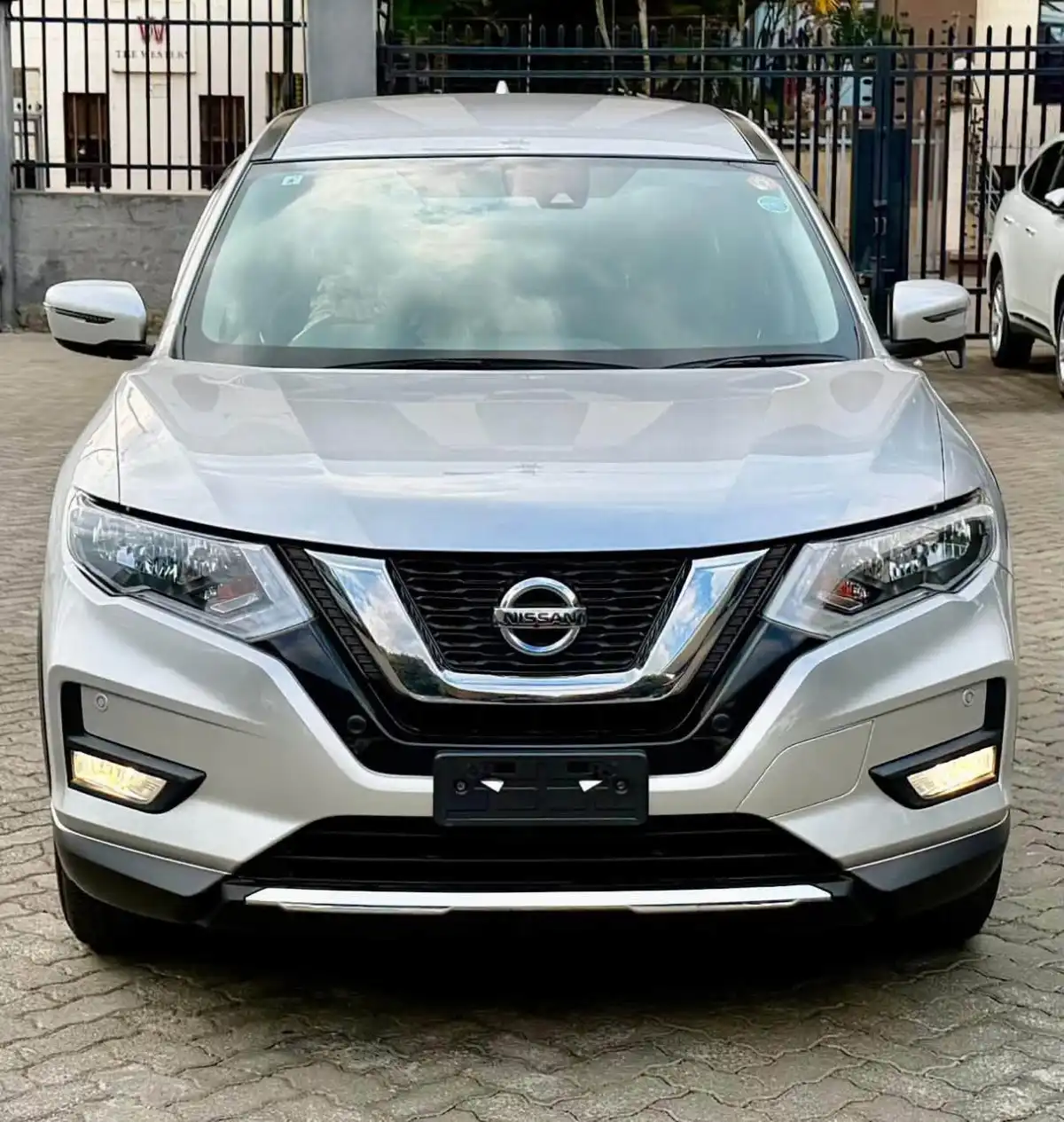 Nissan-X-Trail-