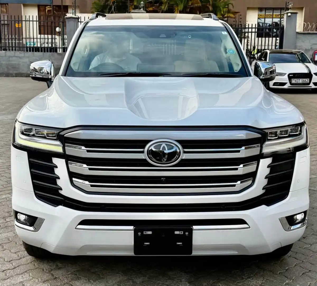 Toyota-Landcruiser_Zx-