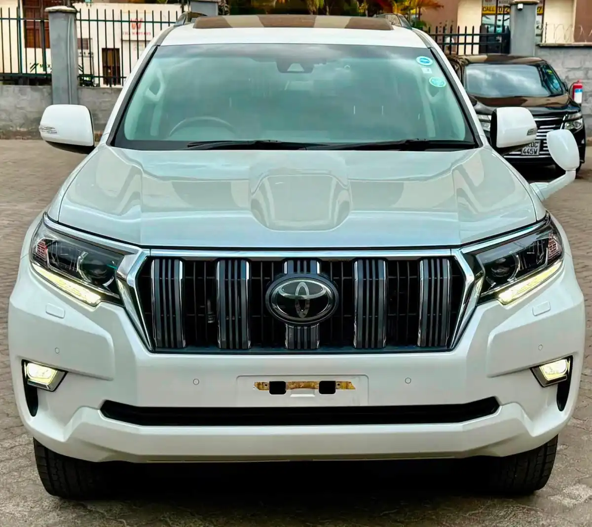 Toyota-Land_cruiser_Prado_TX-L-