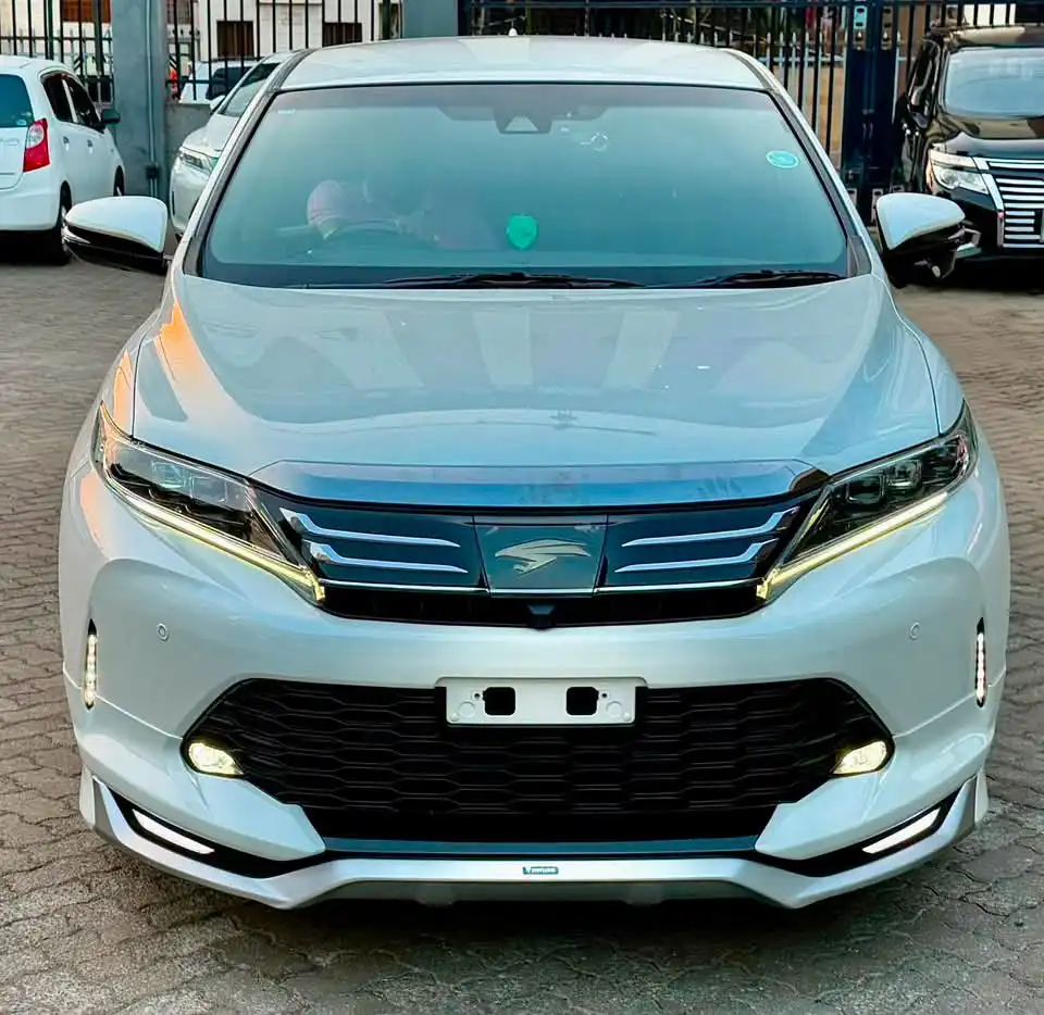 Toyota-Harrier-