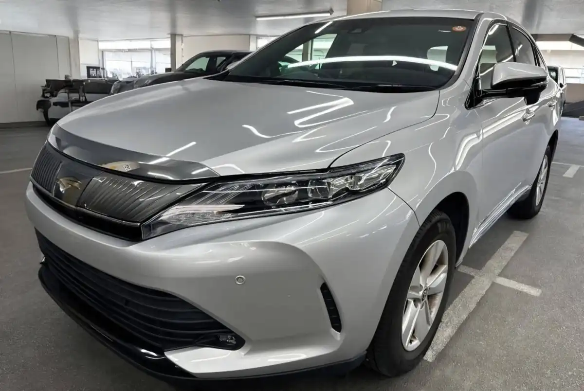 Toyota-Harrier-