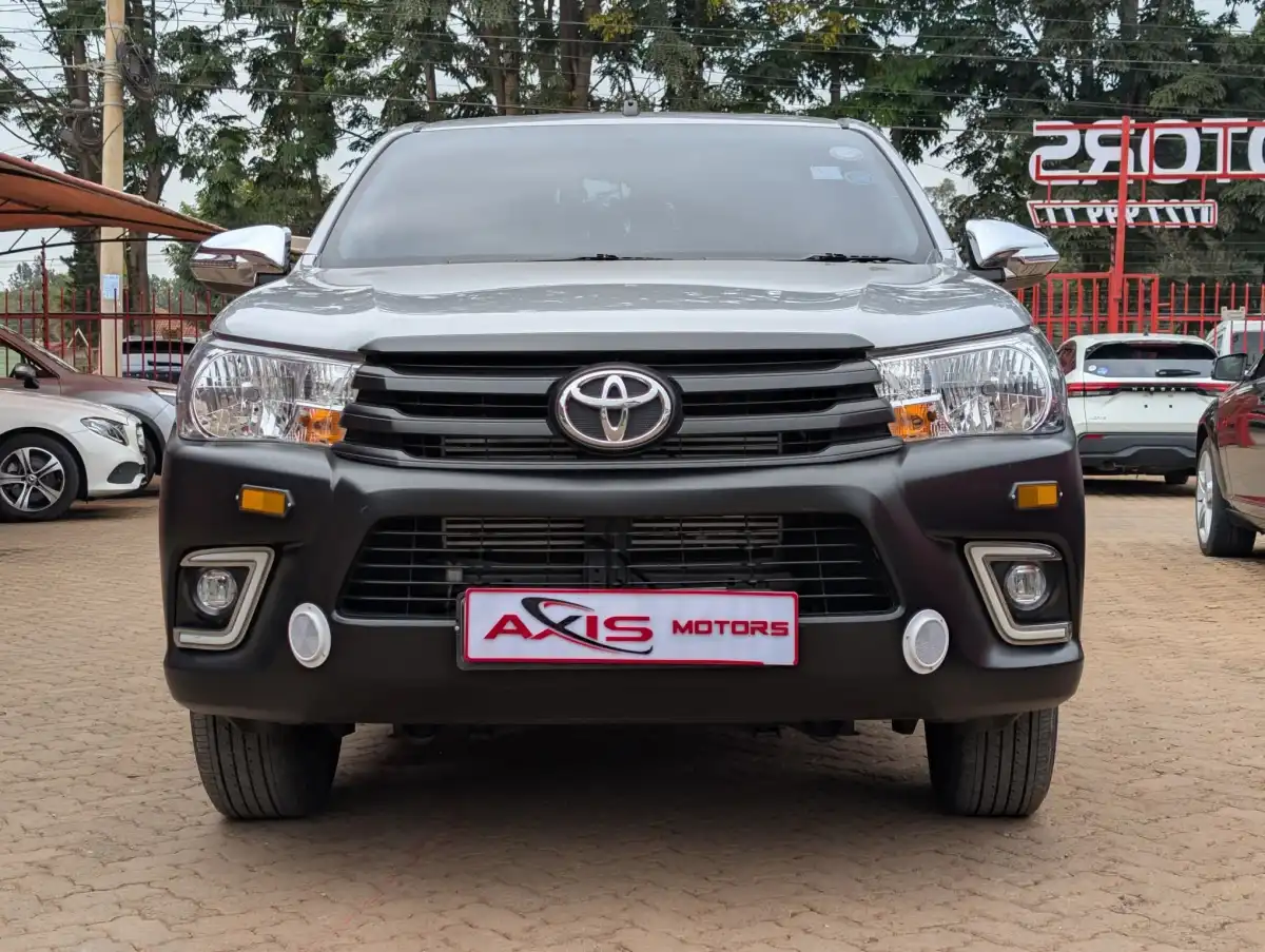 Toyota-Hilux-