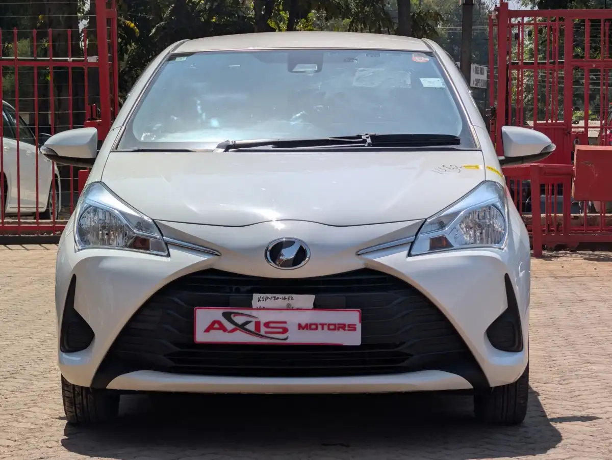 Toyota-Vitz-