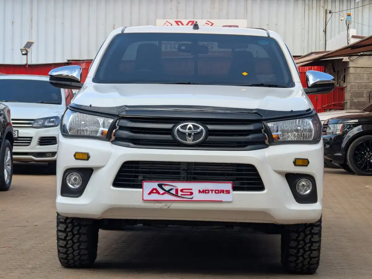 Toyota-Hilux-