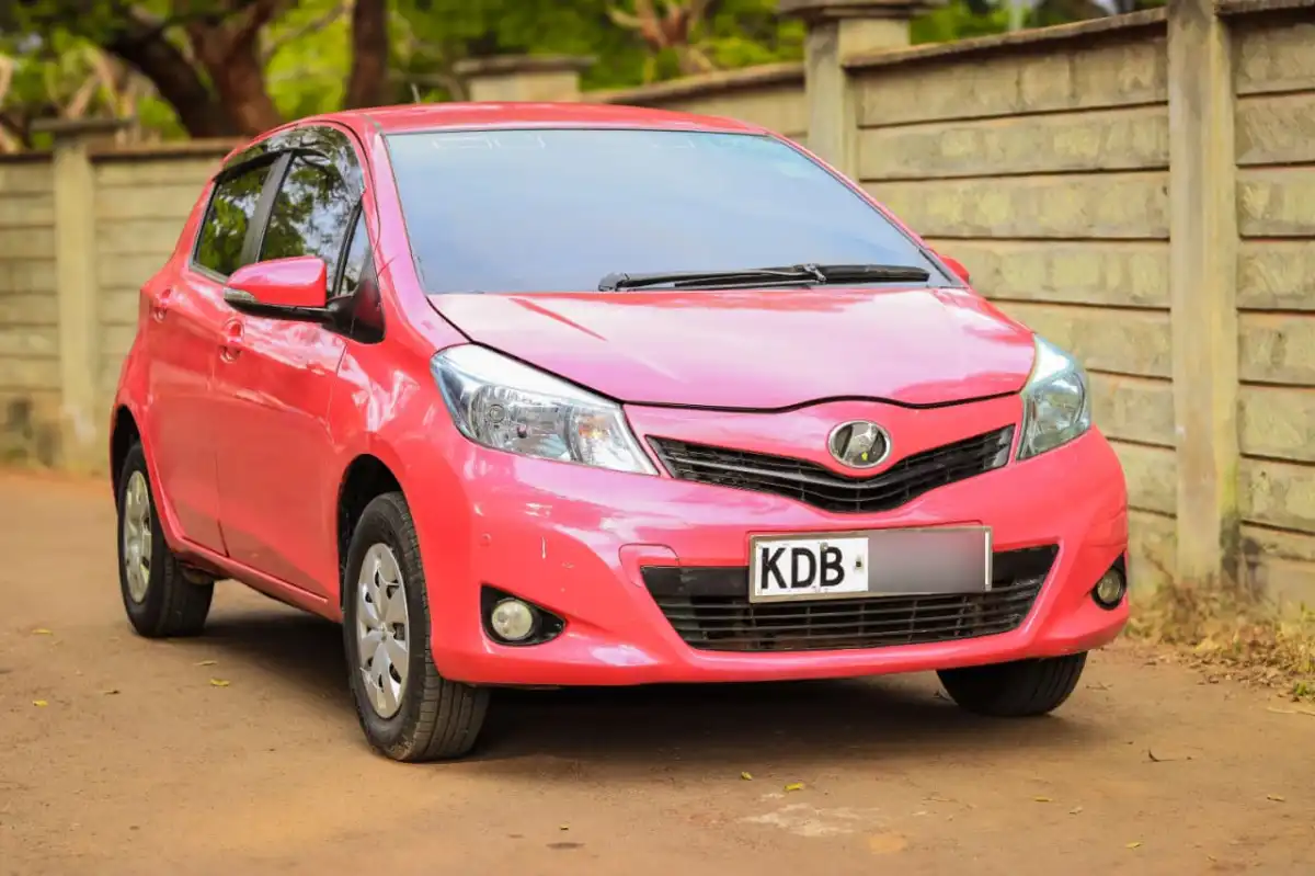 Toyota-Vitz-