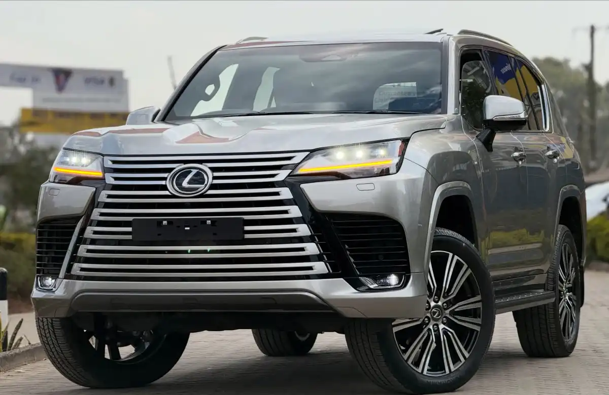 LEXUS-LX_500d-